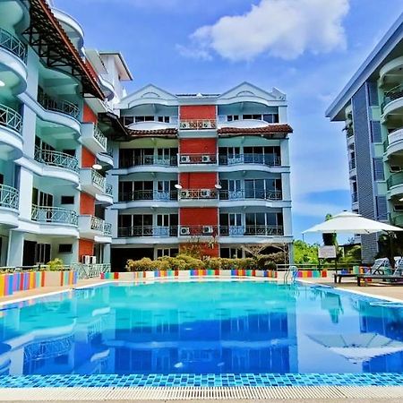Perdana Serviced Apartment & Resorts Padang Mat Sirat Екстер'єр фото