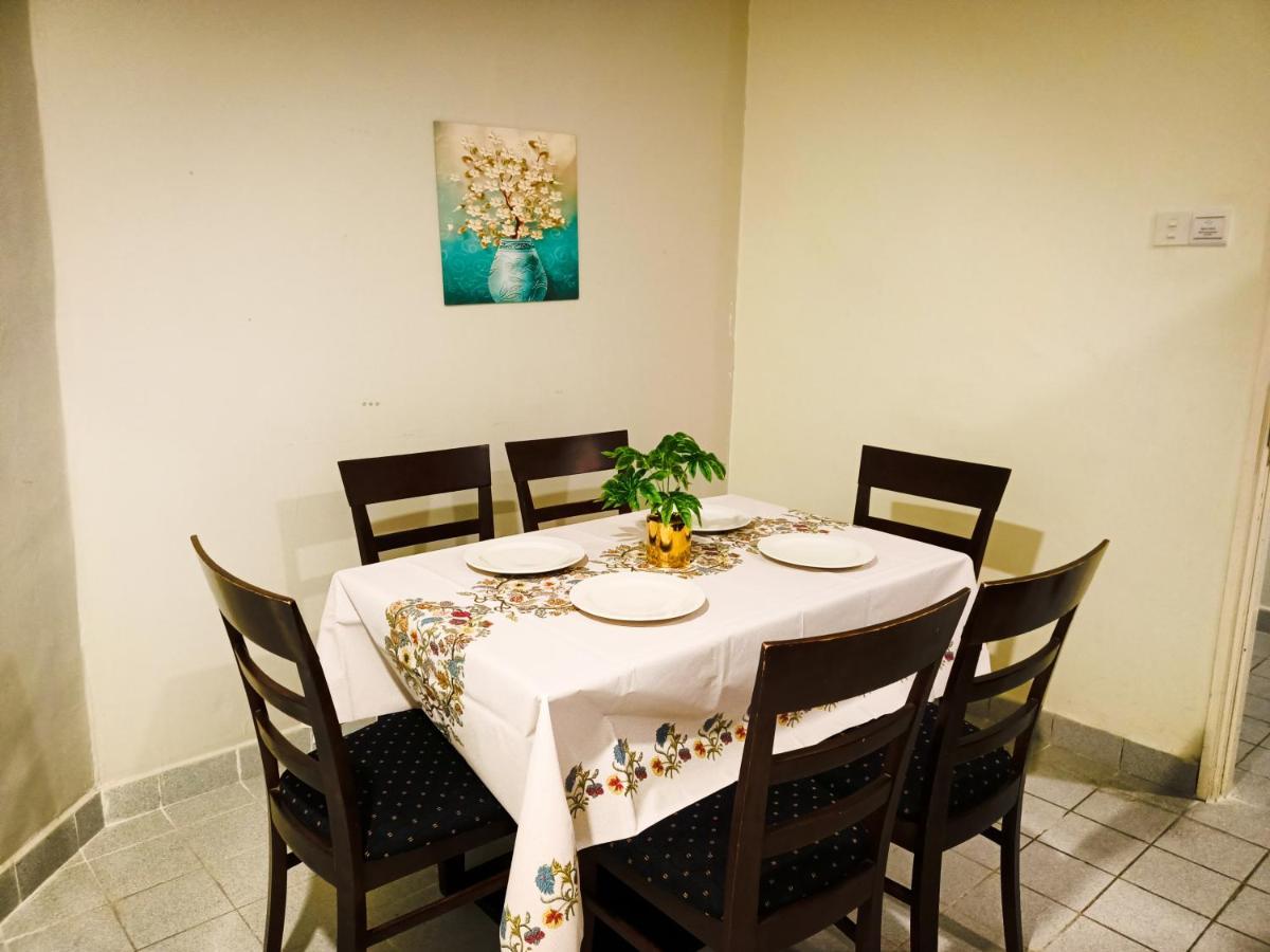 Perdana Serviced Apartment & Resorts Padang Mat Sirat Екстер'єр фото