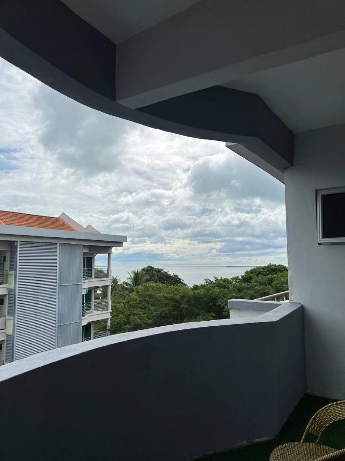 Perdana Serviced Apartment & Resorts Padang Mat Sirat Екстер'єр фото