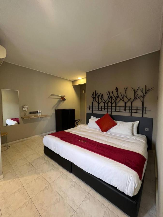 Perdana Serviced Apartment & Resorts Padang Mat Sirat Екстер'єр фото